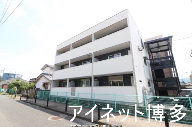 建物外観　設備充実の1LDKに空きが出ました♪