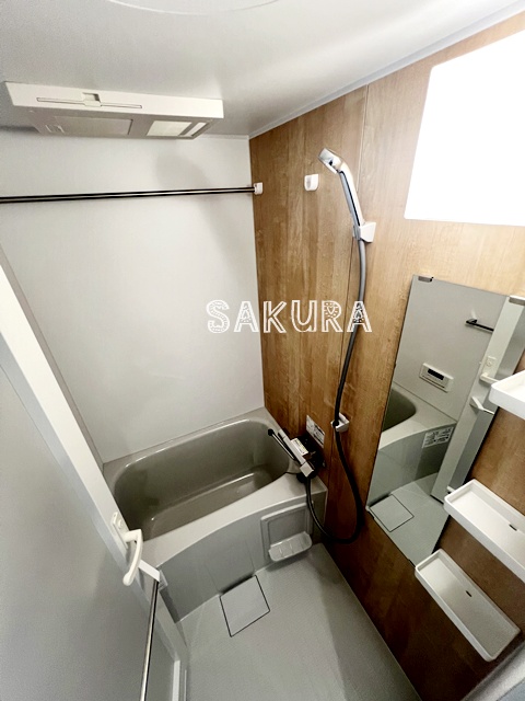 バス・シャワールーム　雨の日にも安心の浴室乾燥機付き♪