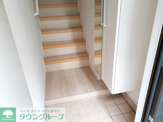 玄関　★お問い合わせはタウンハウジングまで★