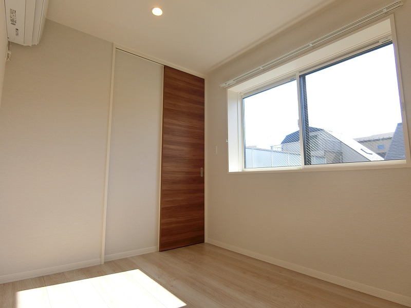 その他　白を基調とした明るいお部屋