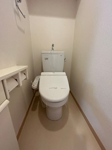 トイレ　清潔感のあるトイレです