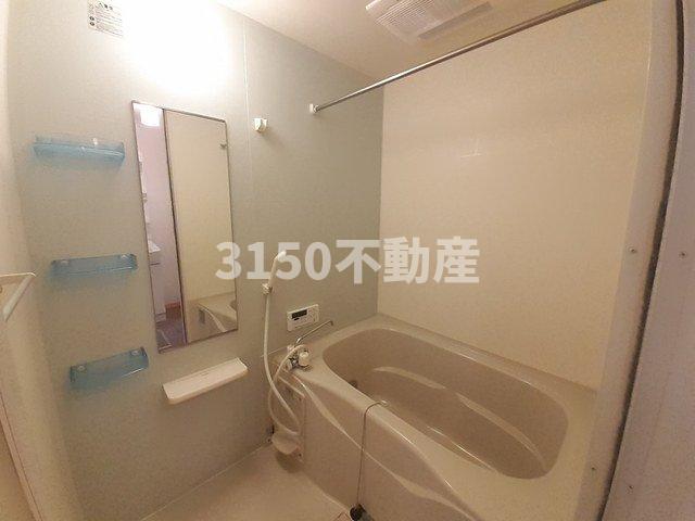 バス・シャワールーム　ゆったり過ごせるお風呂です