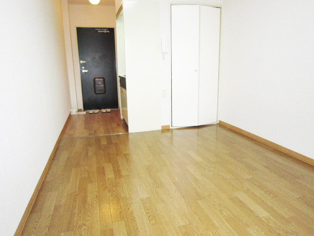 居室・リビング　一人暮らしにピッタリなお部屋！
