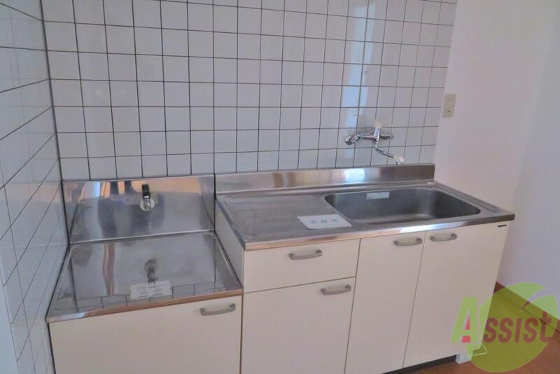 キッチン　収納もしっかりついて、とても助かりますね。