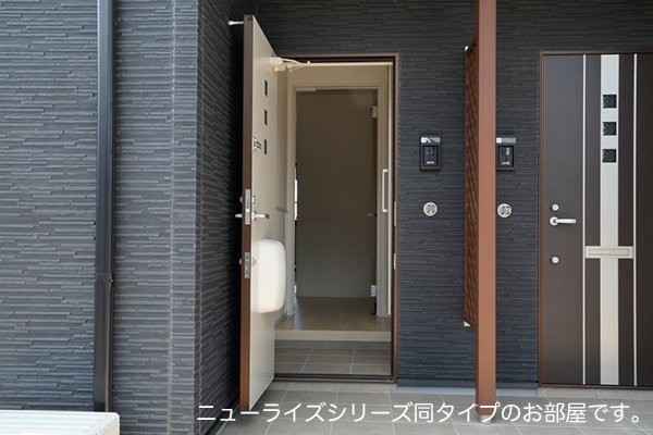 玄関　シンプルで使いやすい玄関です