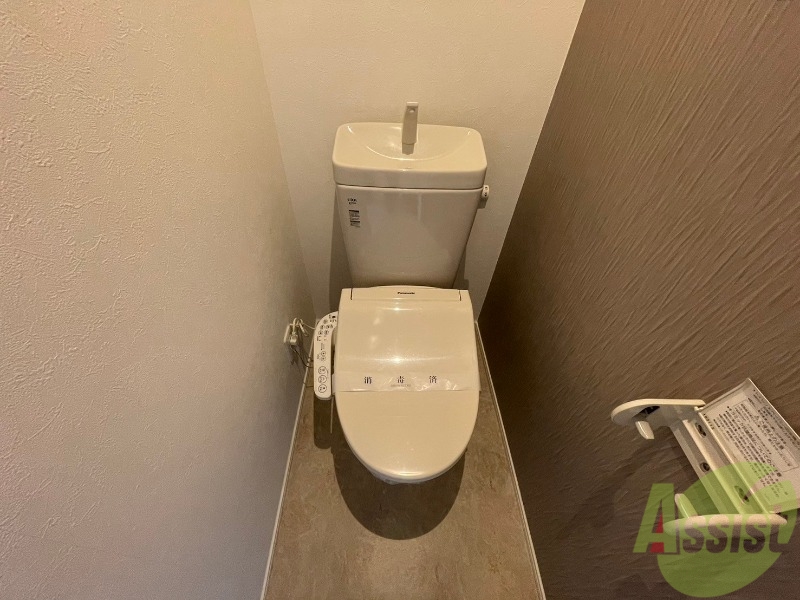 トイレ　こちらはトイレになります。ウォシュレット付きになります。