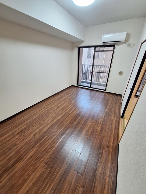 居室・リビング　★明るいフローリングのお部屋です★