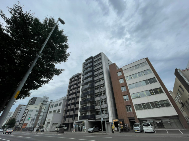 建物外観　札幌市中央区北１条西「ＭＯＤＥＮＡ表参道」