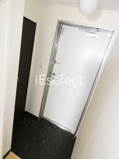 玄関　シューズボックス付き玄関です♪
