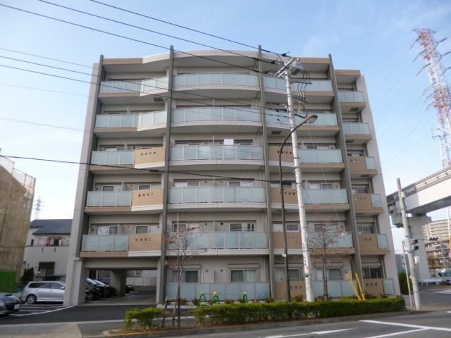 建物外観　★２０１１年築で駅徒歩１分のマンションです★