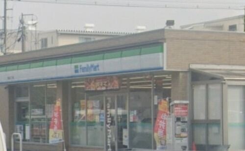 コンビニ　ファミリーマート加美北三丁目店（コンビニ）まで2727m