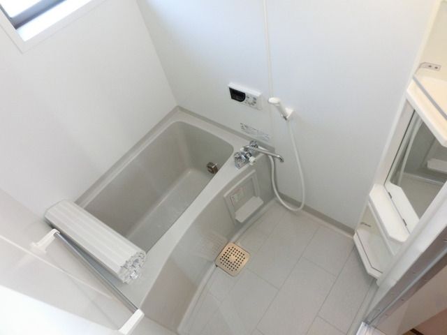 バス・シャワールーム　経済的な追い焚き