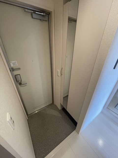 玄関　同施工会社参考写真です