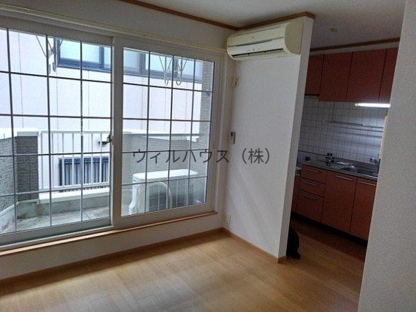 居室・リビング　明るい室内！