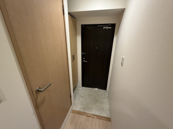 玄関　※別部屋の写真です