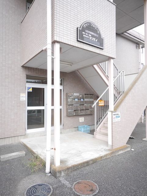 エントランス　★お部屋探しは株式会社タウンハウジング東京まで★