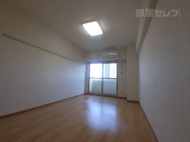 居室・リビング　綺麗なフローリングのお部屋です