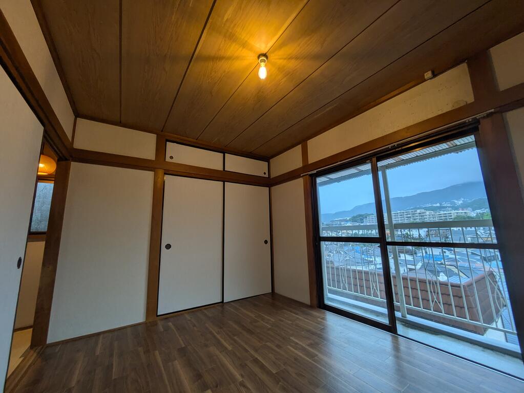 五月ヶ丘 借家の居間写真