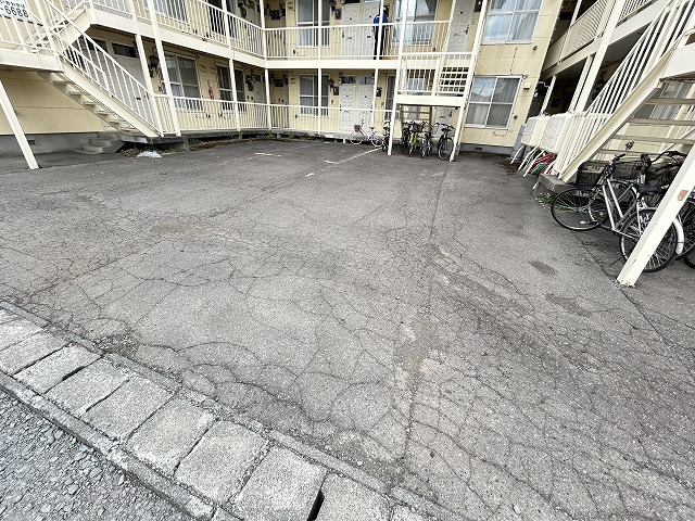 駐車場　共用部１