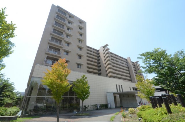 建物外観　オートロック付きで安心です！