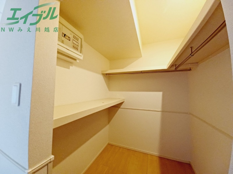 収納　同型反転タイプ参考写真