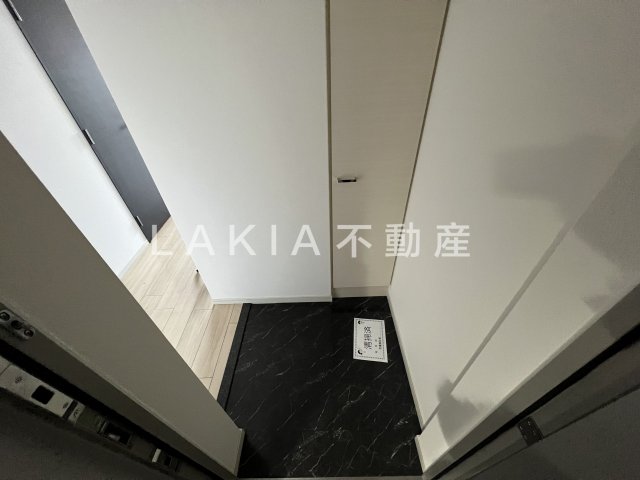 地下鉄千日前線 阿波座駅 徒歩3分 15階建 築17年の玄関写真