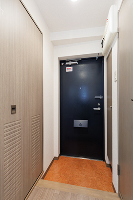 玄関　※写真は同タイプ住戸です。