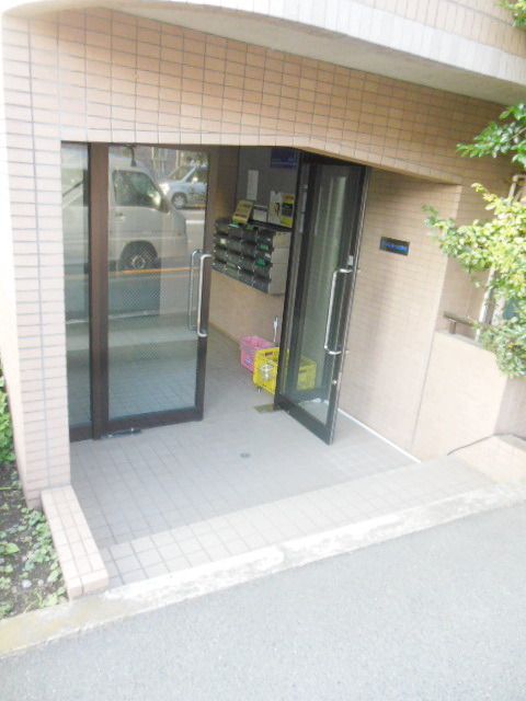 エントランス　★オートロックなんて素敵♪★