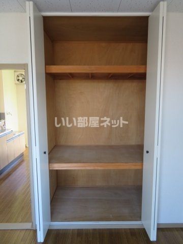 ＪＲ宇都宮線 小山駅 バス乗車時間：13分 最寄りバス停で下車 徒歩2分 2階建 築30年の内装写真