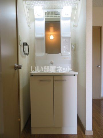 ＪＲ宇都宮線 小山駅 バス乗車時間：13分 最寄りバス停で下車 徒歩2分 2階建 築30年の内装写真