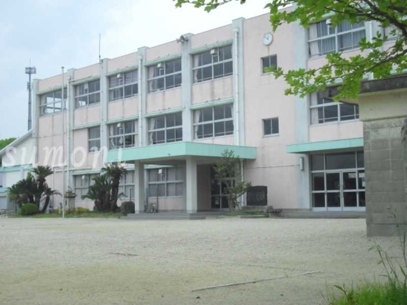 小学校　鈴鹿市立若松小学校（小学校）まで1289m