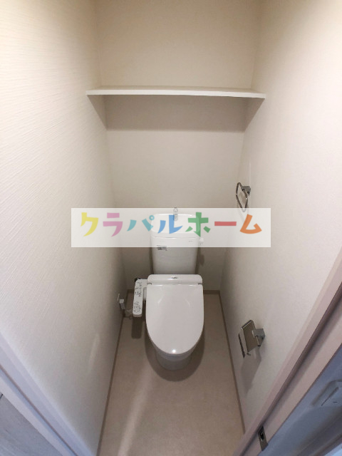 阪急宝塚線 三国駅 徒歩6分 5階建 築6年のトイレ写真