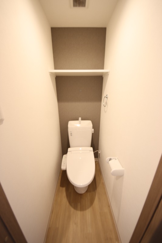 阪神本線 今津駅 徒歩3分 7階建 築4年のトイレ写真