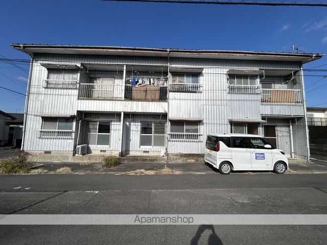 吉岡アパートの外観写真