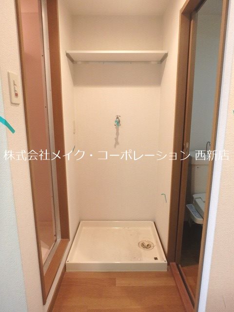 【福岡市早良区室見のマンションの洗面設備】