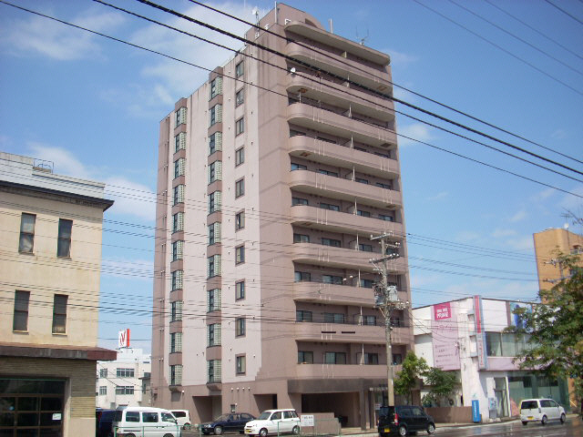 函館市豊川町のマンションの建物外観