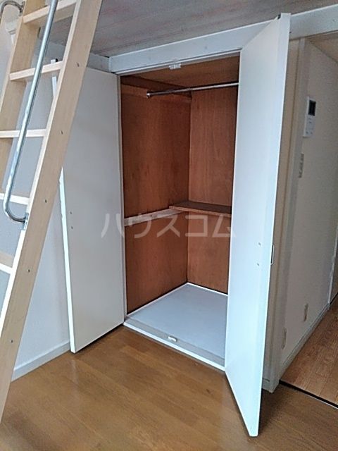 【名古屋市千種区鹿子町のアパートの収納】