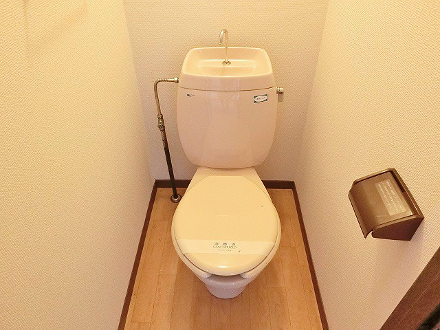 トイレ　トイレは独立しています。