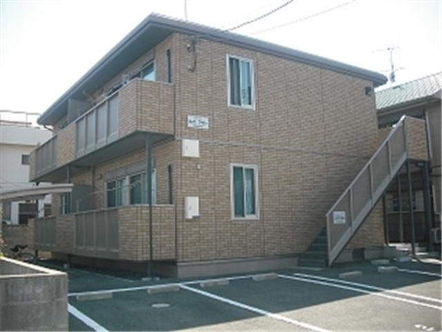 倉敷市児島小川のアパートの建物外観