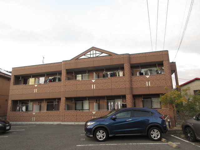 倉敷市児島赤崎のマンションの建物外観
