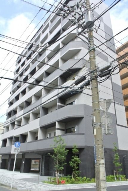 スパシエソリデ横浜鶴見の建物外観