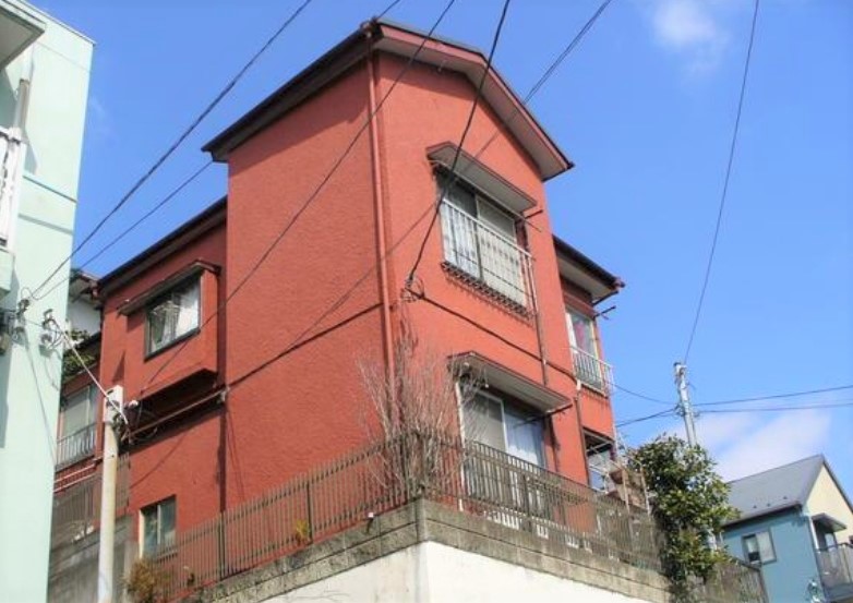 川崎市麻生区細山のアパートの建物外観