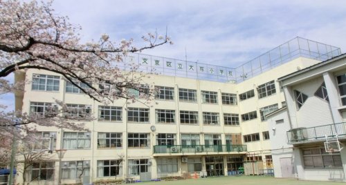 【豊島区東池袋のアパートの小学校】