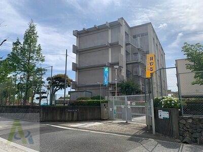 【ひよどり台６団地３１号棟の小学校】