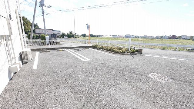 【エリア２１ＤｅｆｉIIの駐車場】