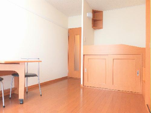 その他部屋・スペース　ハイベッドタイプのお部屋です