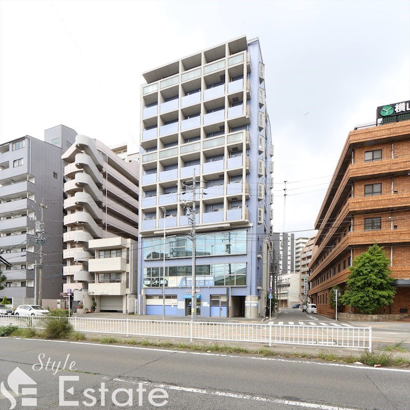 名古屋市中区千代田のマンションの建物外観