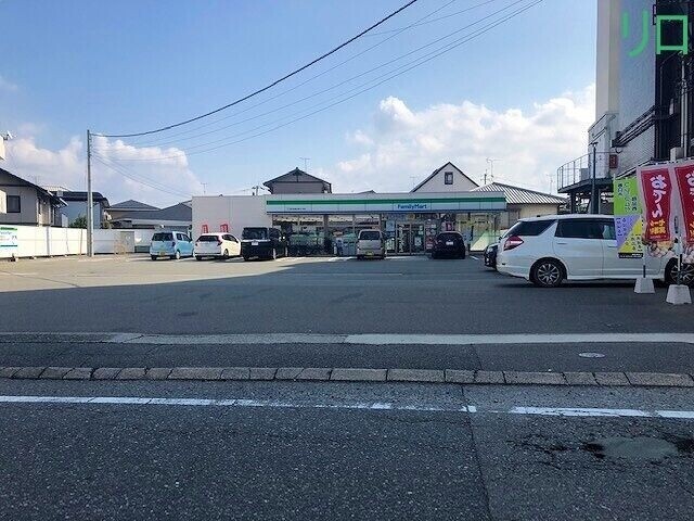 【春日市昇町のアパートのコンビニ】