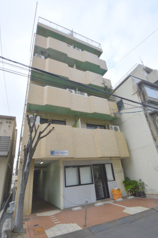 プレアール野田屋町の建物外観