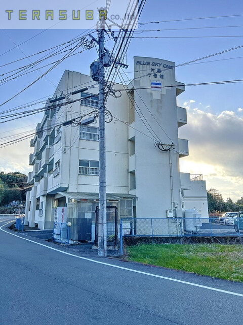 ブルースカイワン片島7号館の建物外観